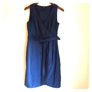 H&M v-neck blue belted knee-length faux wrap dress